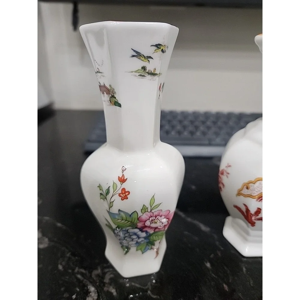 Set of 2 Crown Staffordshire Bone China Bud Vase's 